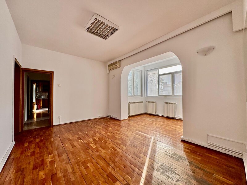 Piata Dorobanti, ideal pentru birouri, 4 camere de inchiriat,