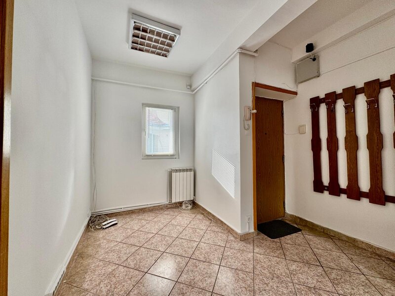 Piata Dorobanti, ideal pentru birouri, 4 camere de inchiriat,